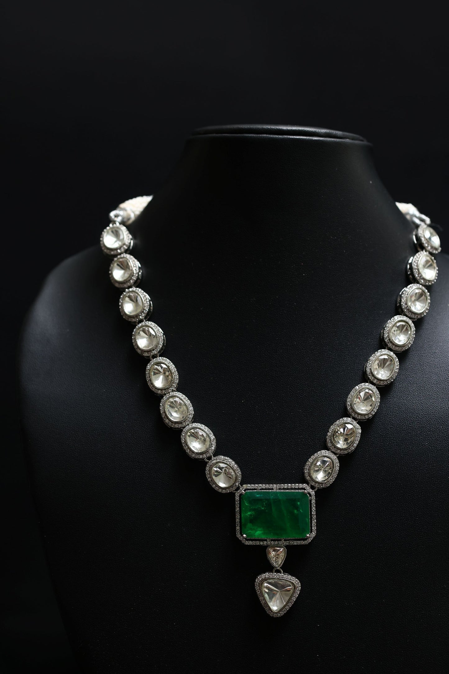 uncut faux moissanit poli polki kundan emeral doublet diamond necklace set