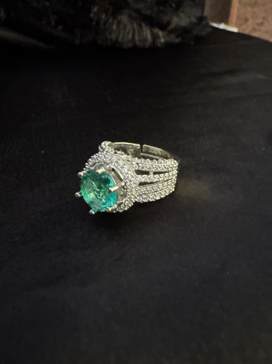 Emerald Glow Ring
