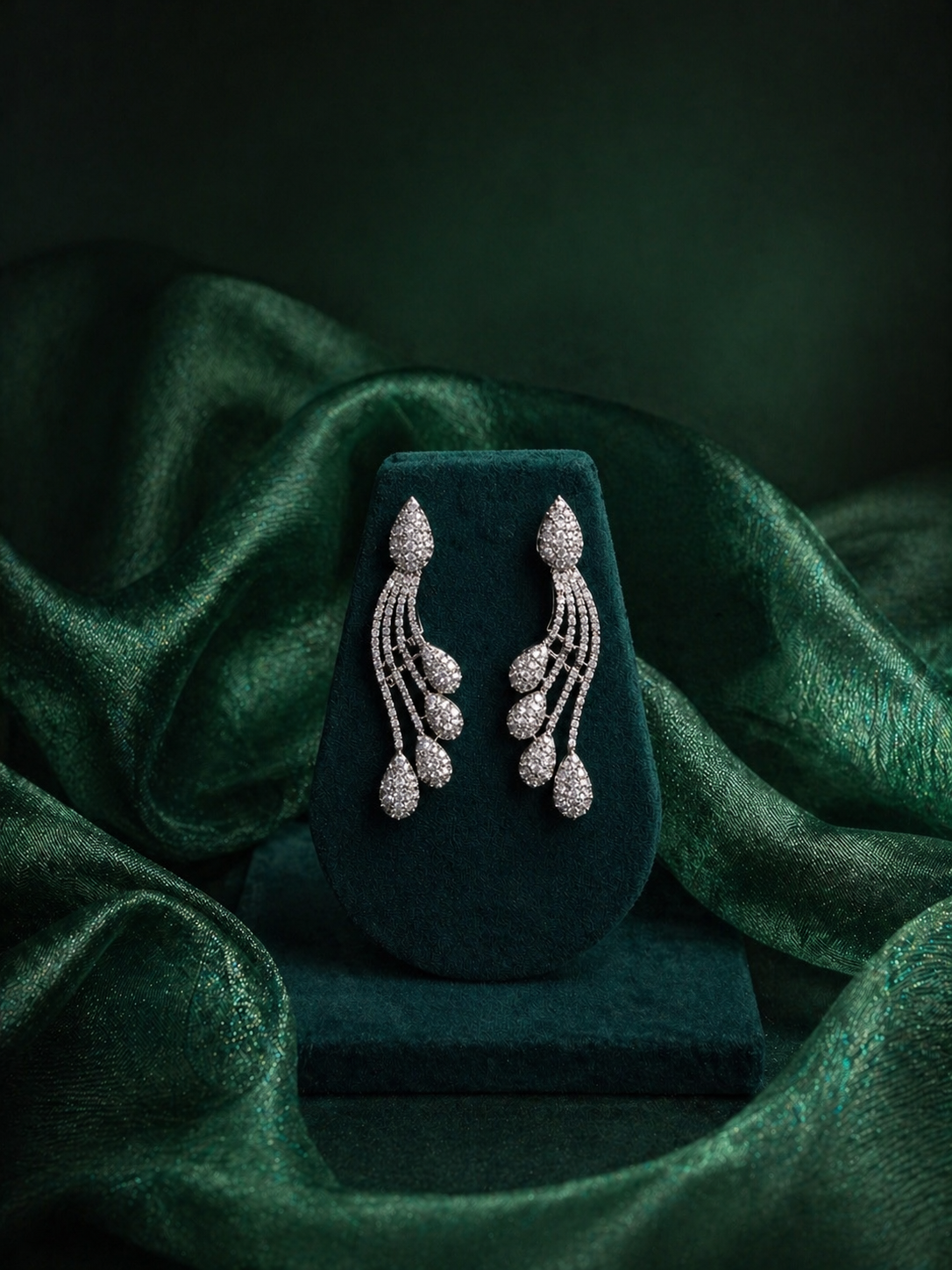 emerald cascade radiance necklace set
