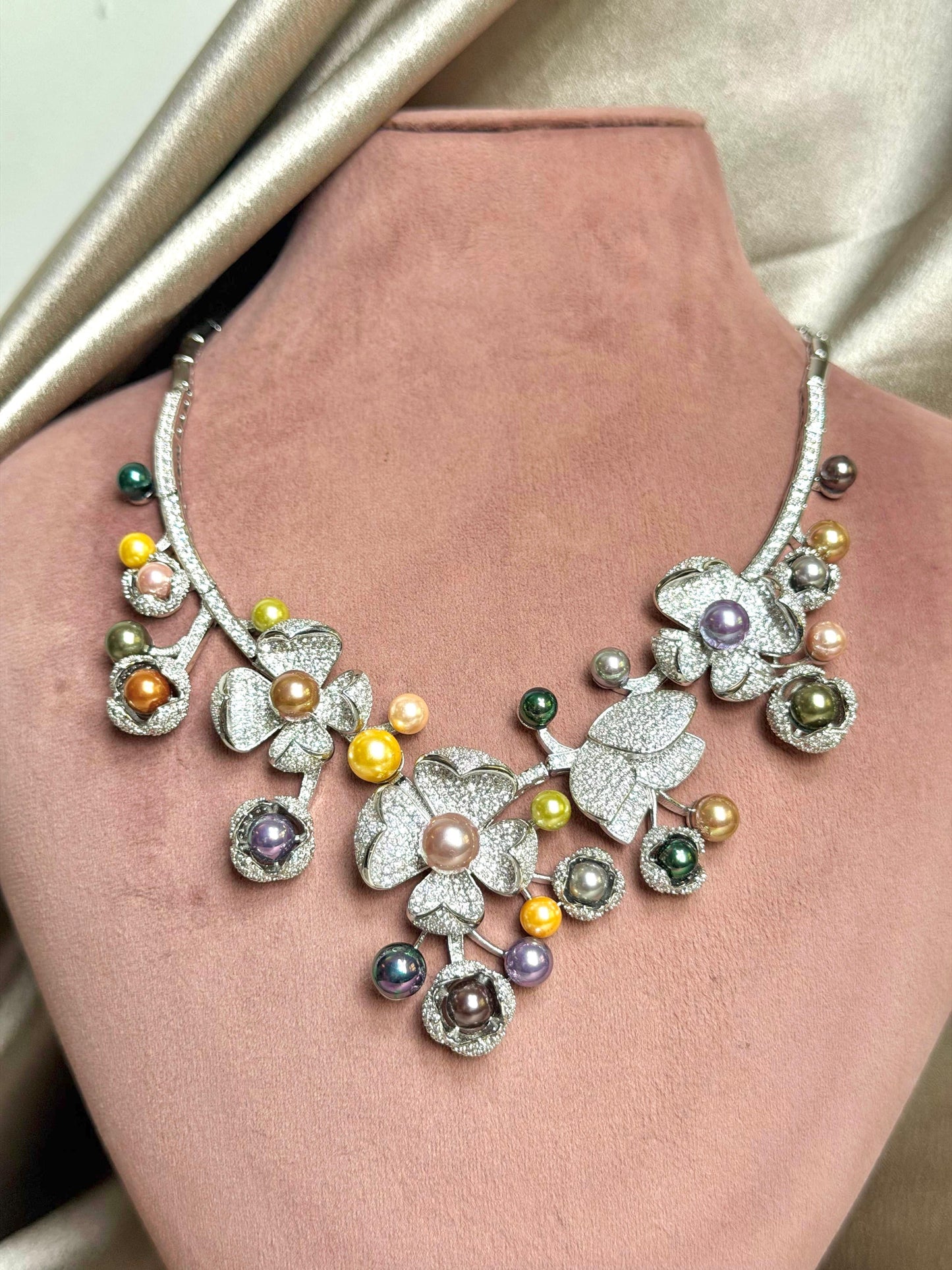 floral pearl necklace