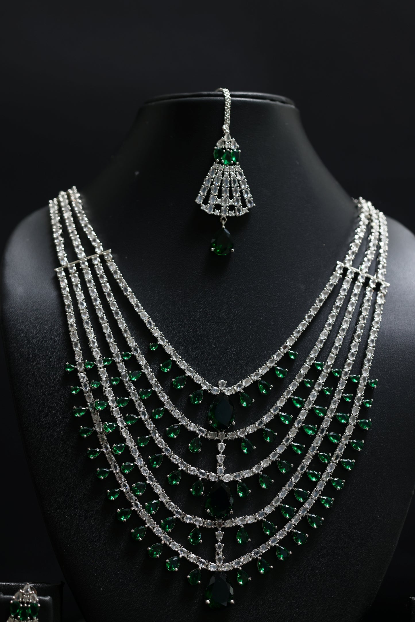 layered diamonds - emeralds bridal necklace set with mangtika