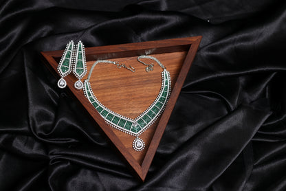 Green Emerald and Diamond Choker Necklace Set