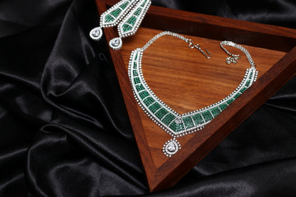 Green Emerald and Diamond Choker Necklace Set