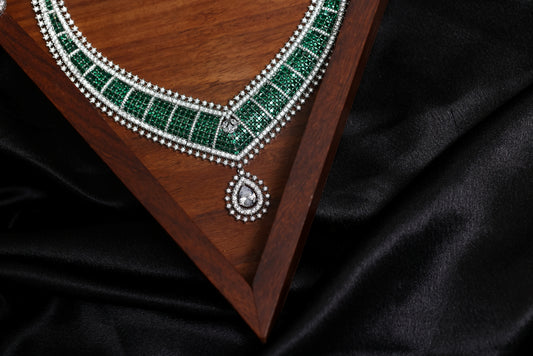 Green Emerald and Diamond Choker Necklace Set
