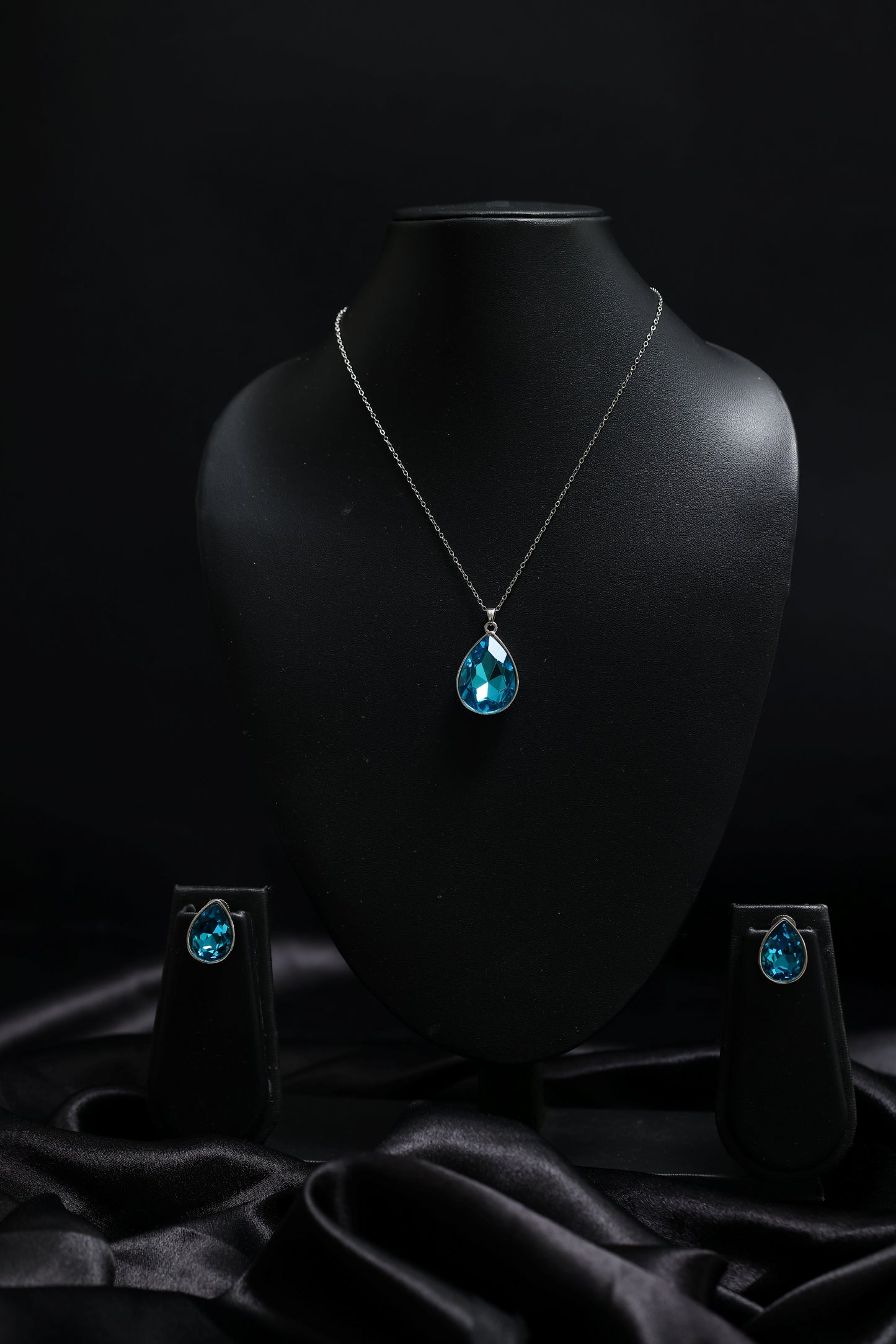 deep sea aqua diamond set