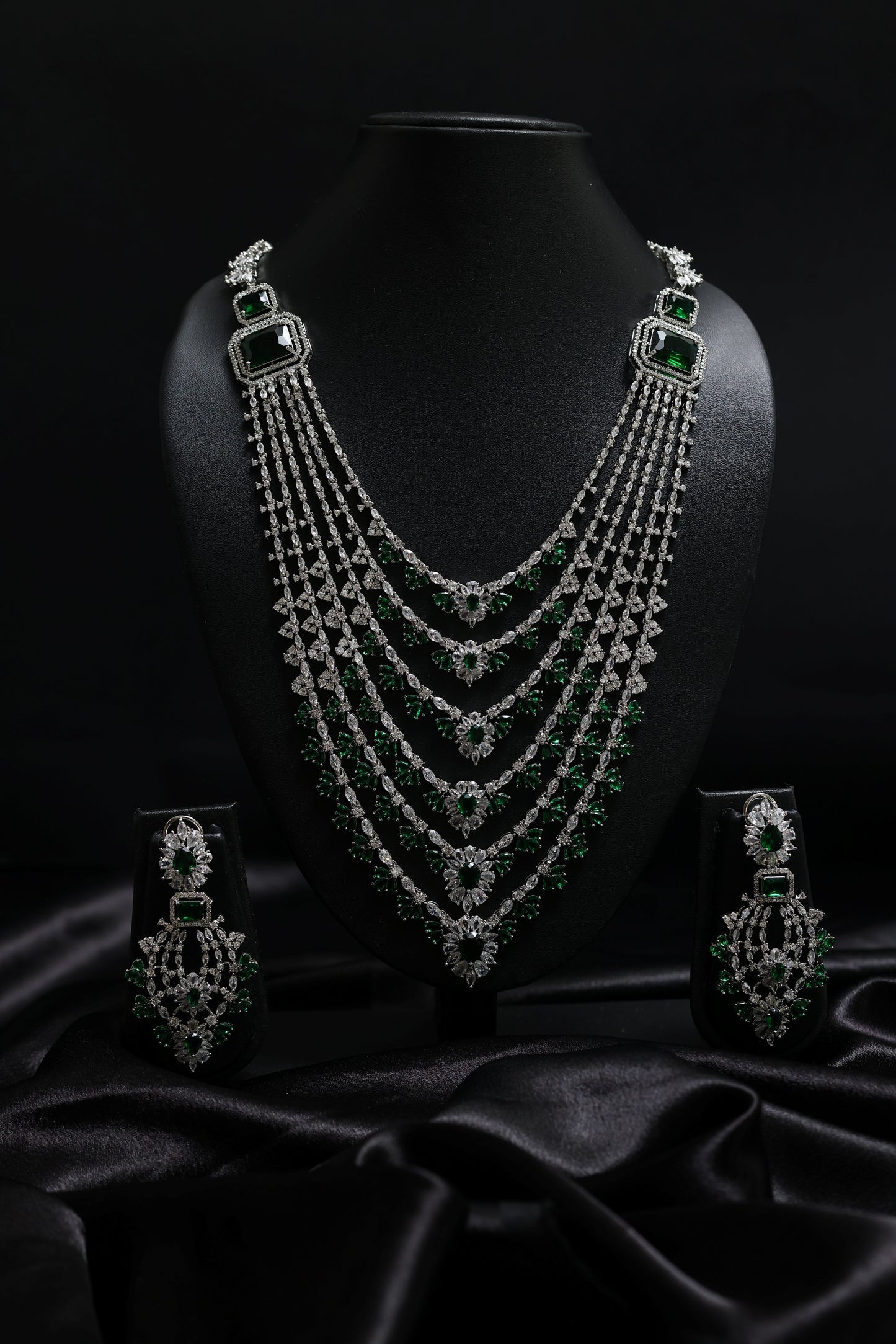 royal queen emerald & diamond necklace set