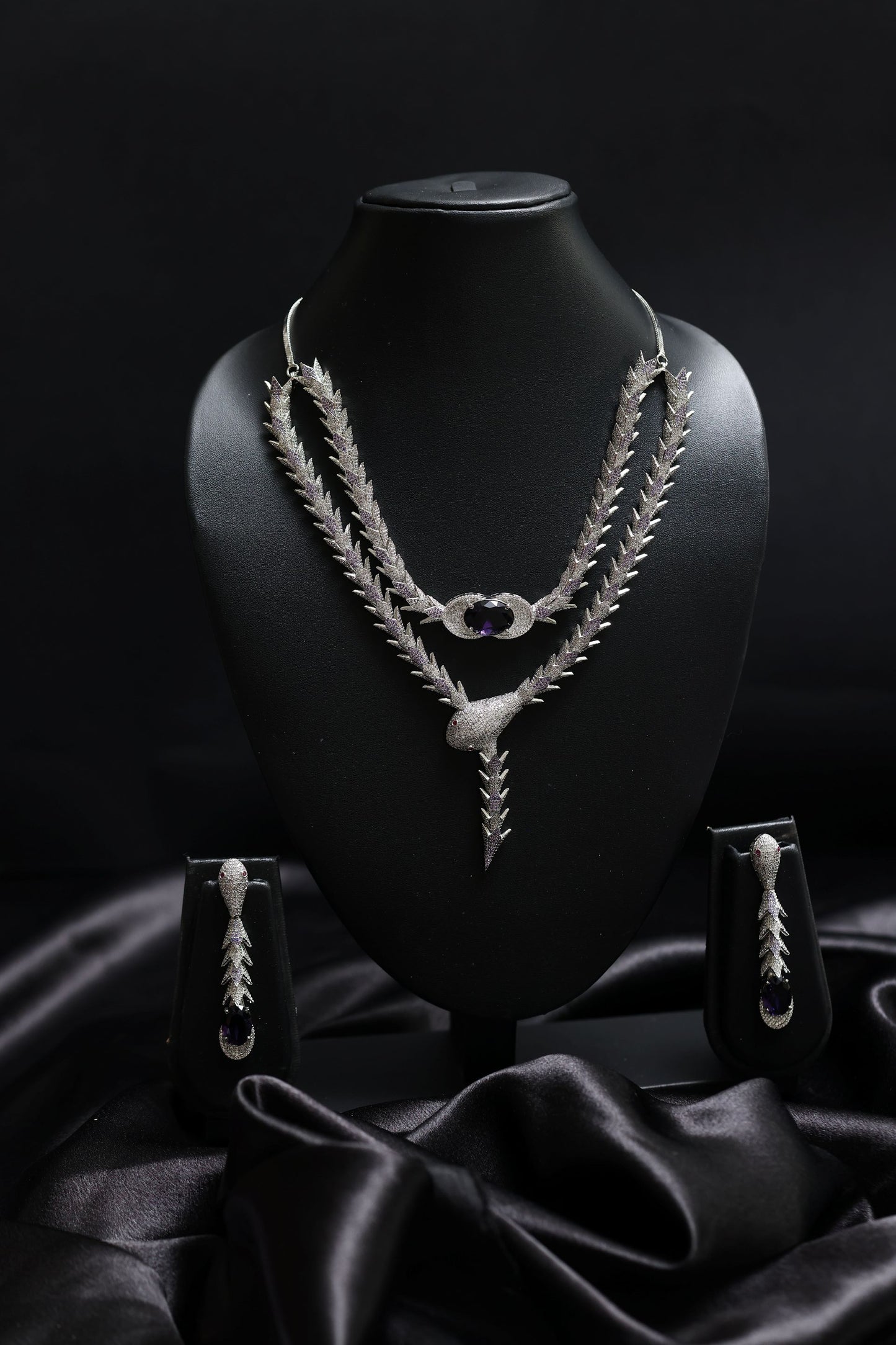 coiled glamourous amethyst with stunning diamond necklace set