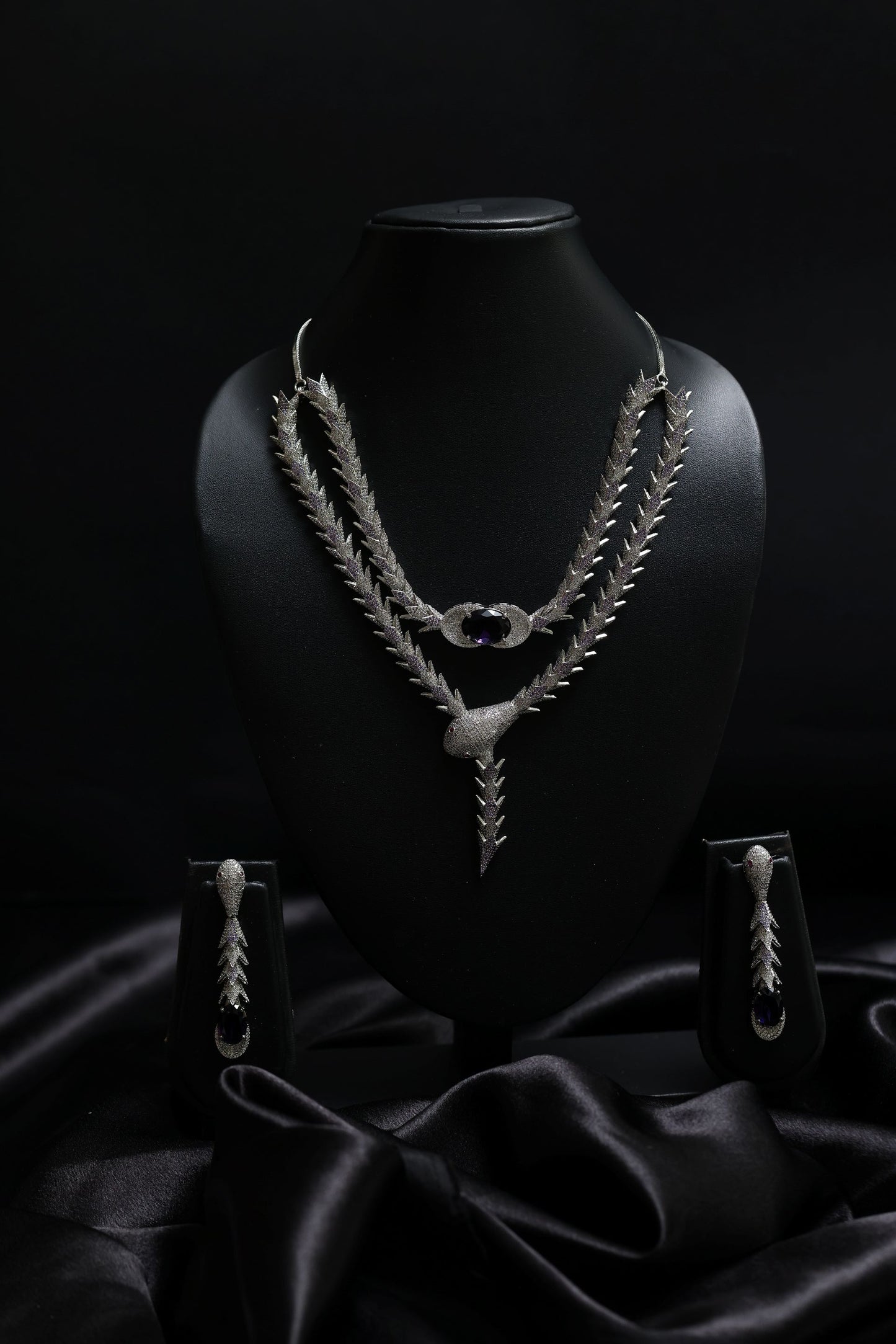 coiled glamourous amethyst with stunning diamond necklace set