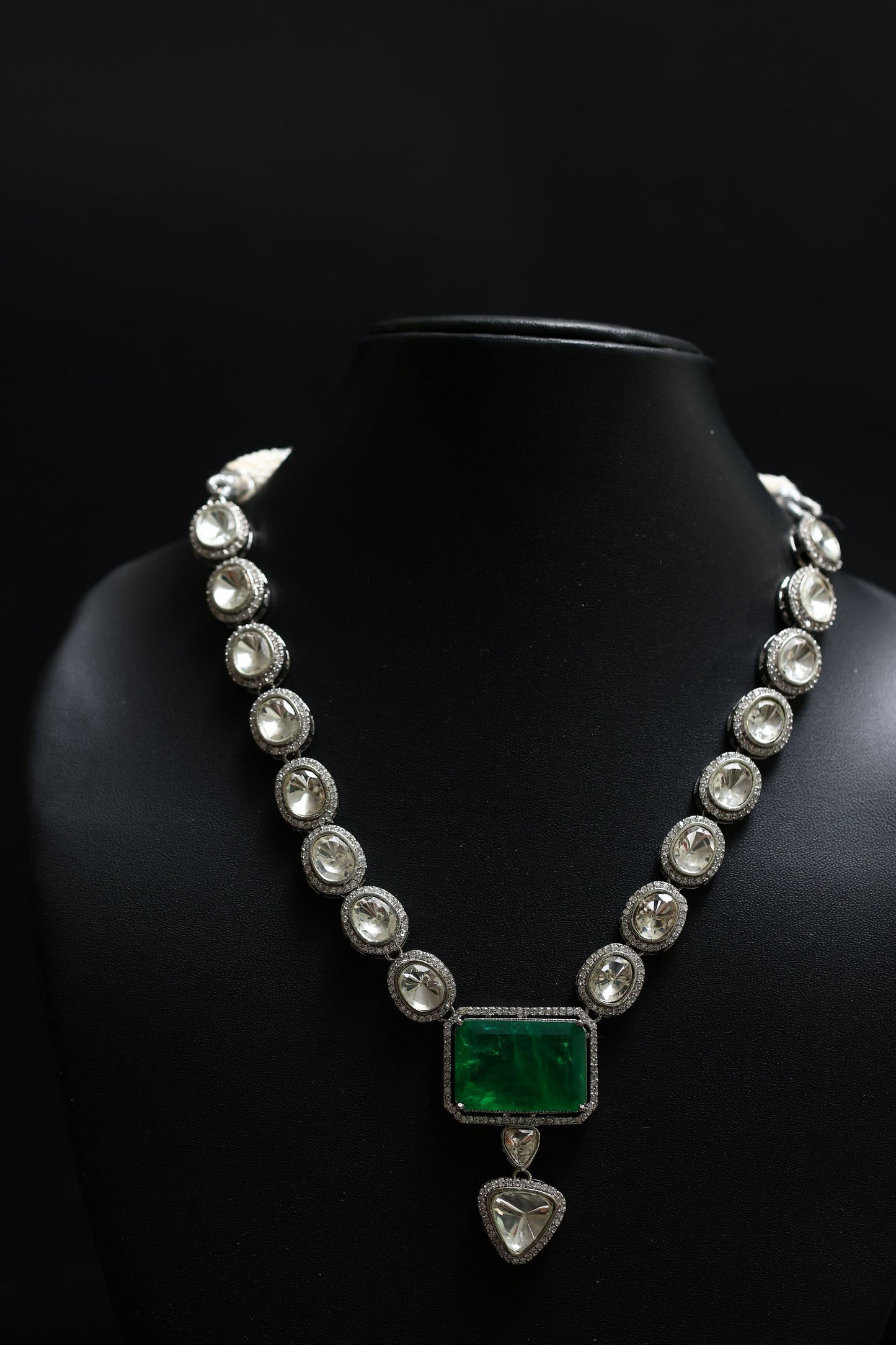 uncut faux moissanit poli polki kundan emeral doublet diamond necklace set