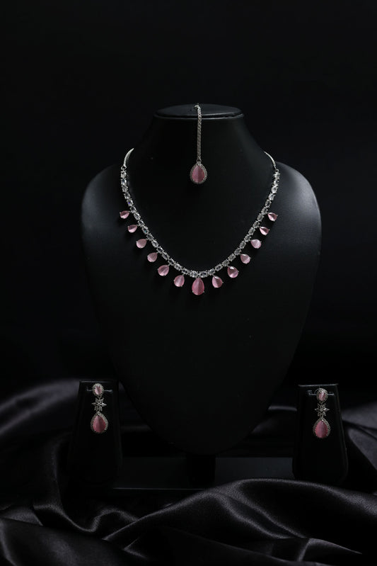 Delicate Pink Pear Cut Diamond Necklace With Mang Tikka