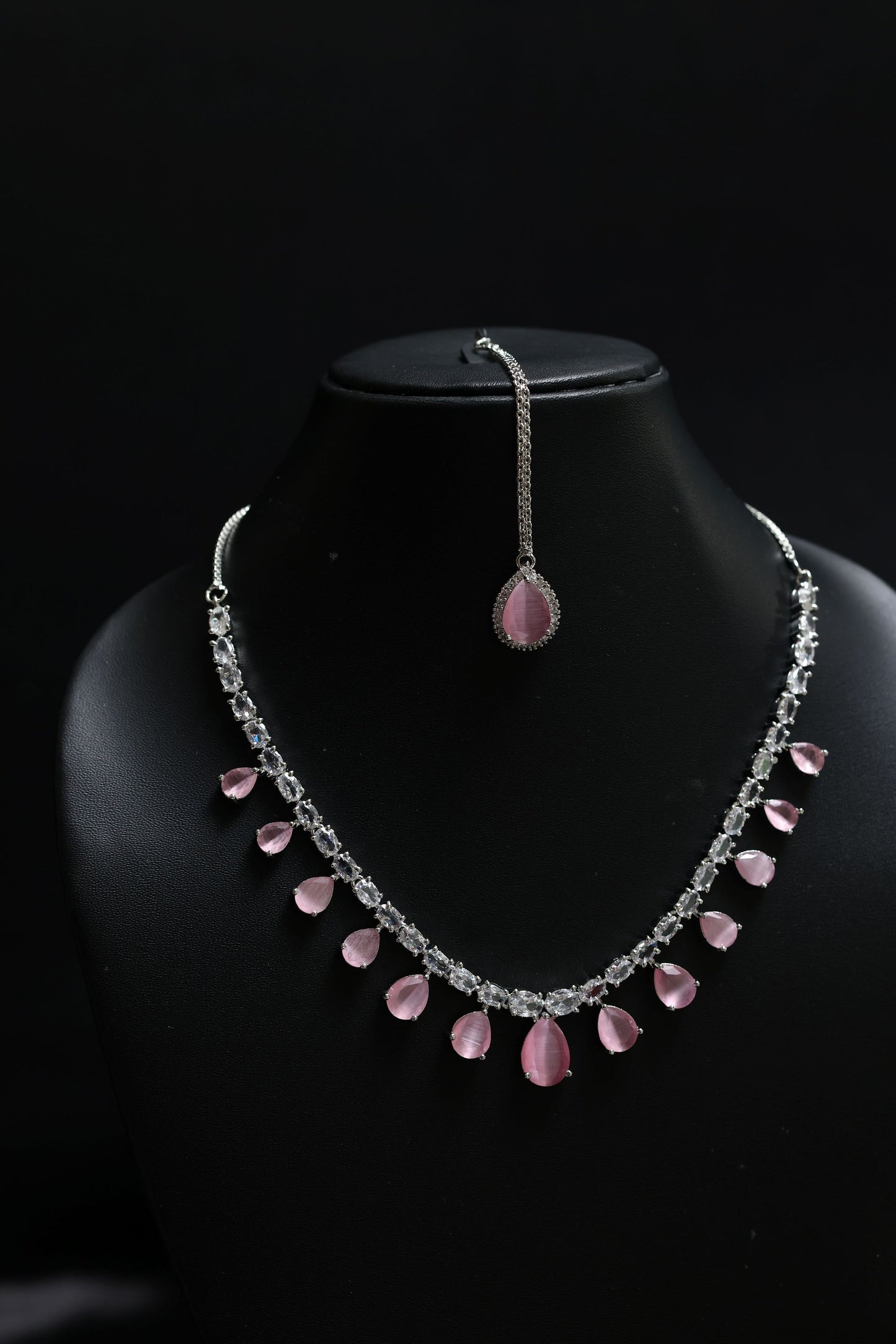 delicate pink pear cut diamond necklace with mang tikka