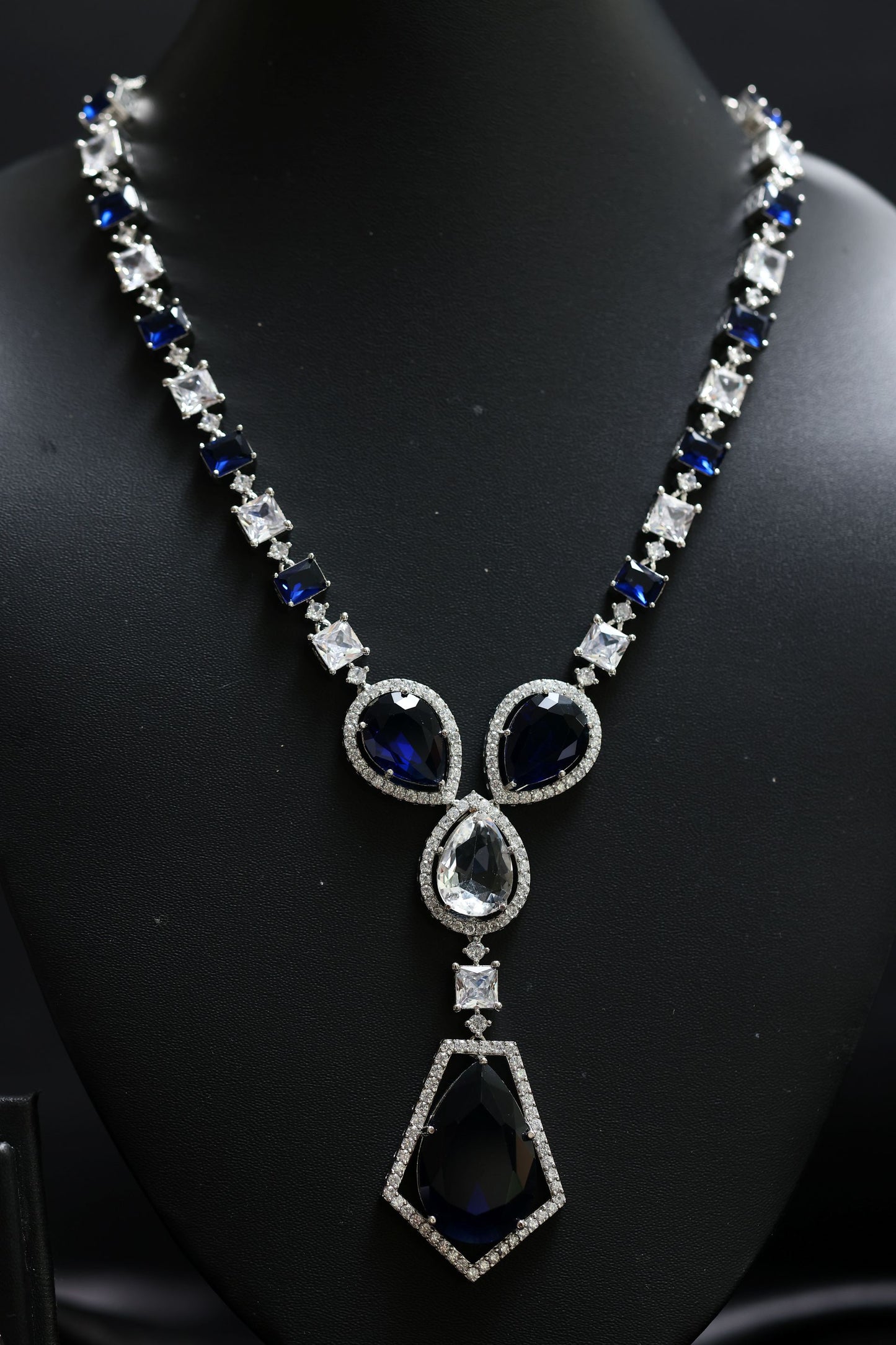 black sapphire elegance doublet diamond necklace set