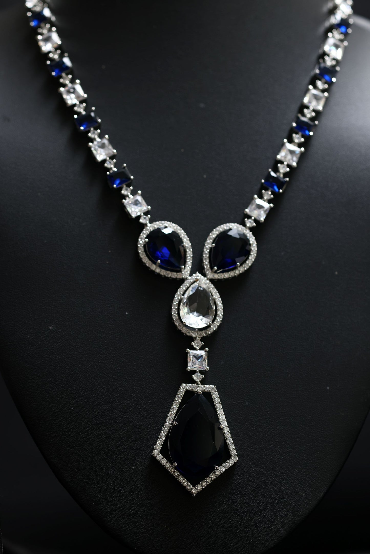 black sapphire elegance doublet diamond necklace set
