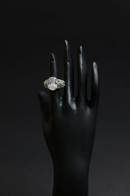 Aurora Oval Crystal Cluster Luxe Ring