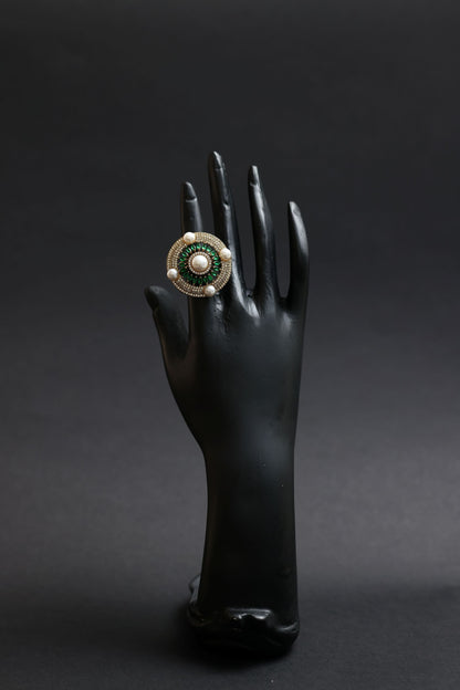 Emerald Pearl Aura Vintage Royale Ring