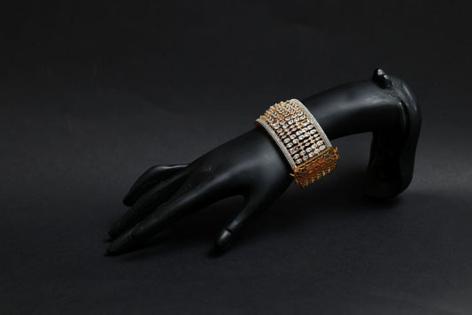 Aurelia Luxe CZ Grand Statement Kada