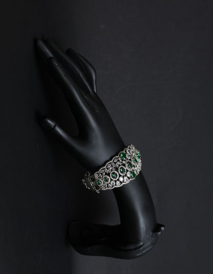 Emerelle Regal Halo Kada