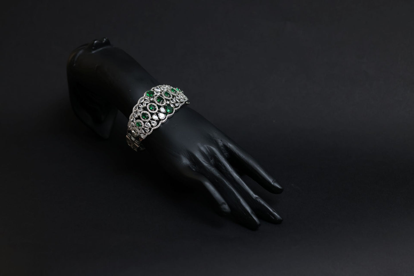 emerelle regal halo kada