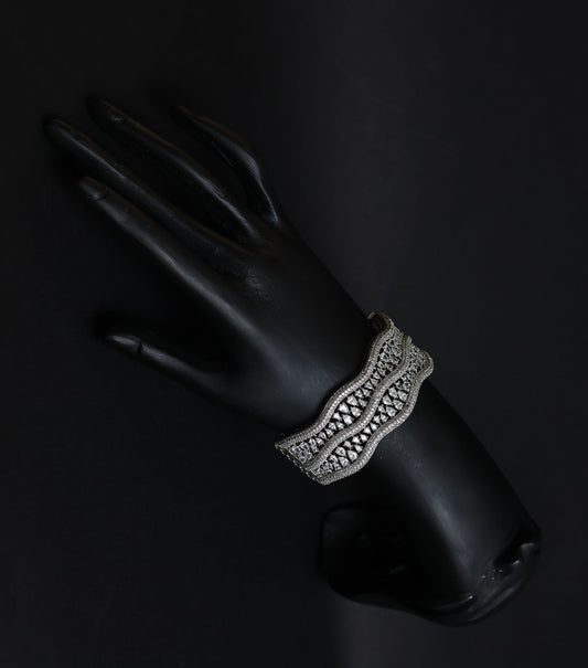 Seraphic Wave Aurora Kada