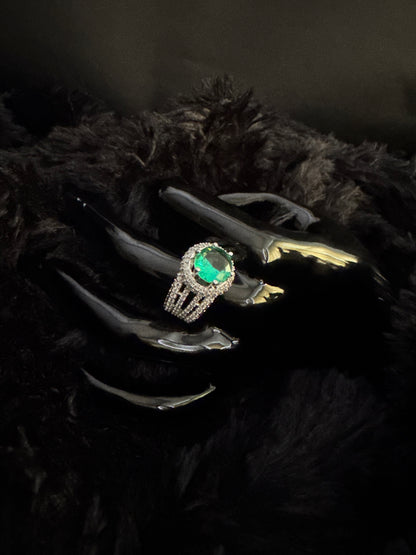 Emerald Glow Ring