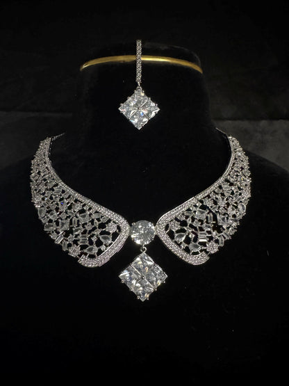 Dazzle Bloom Diamond Necklace