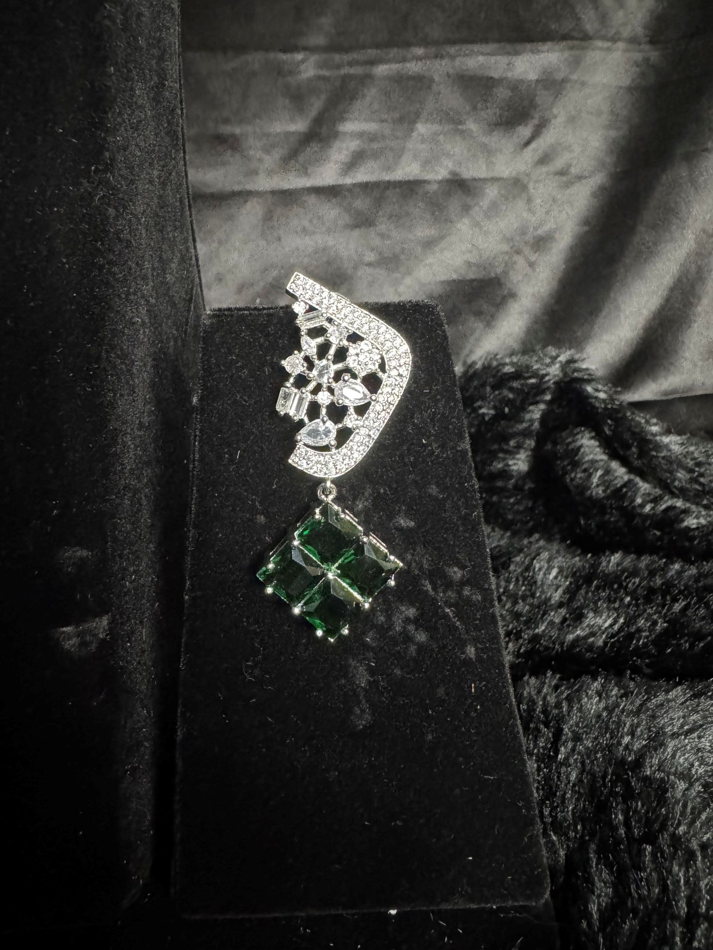 royal essence emerald set