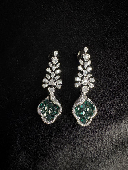 Emerald Dewdrop Necklace