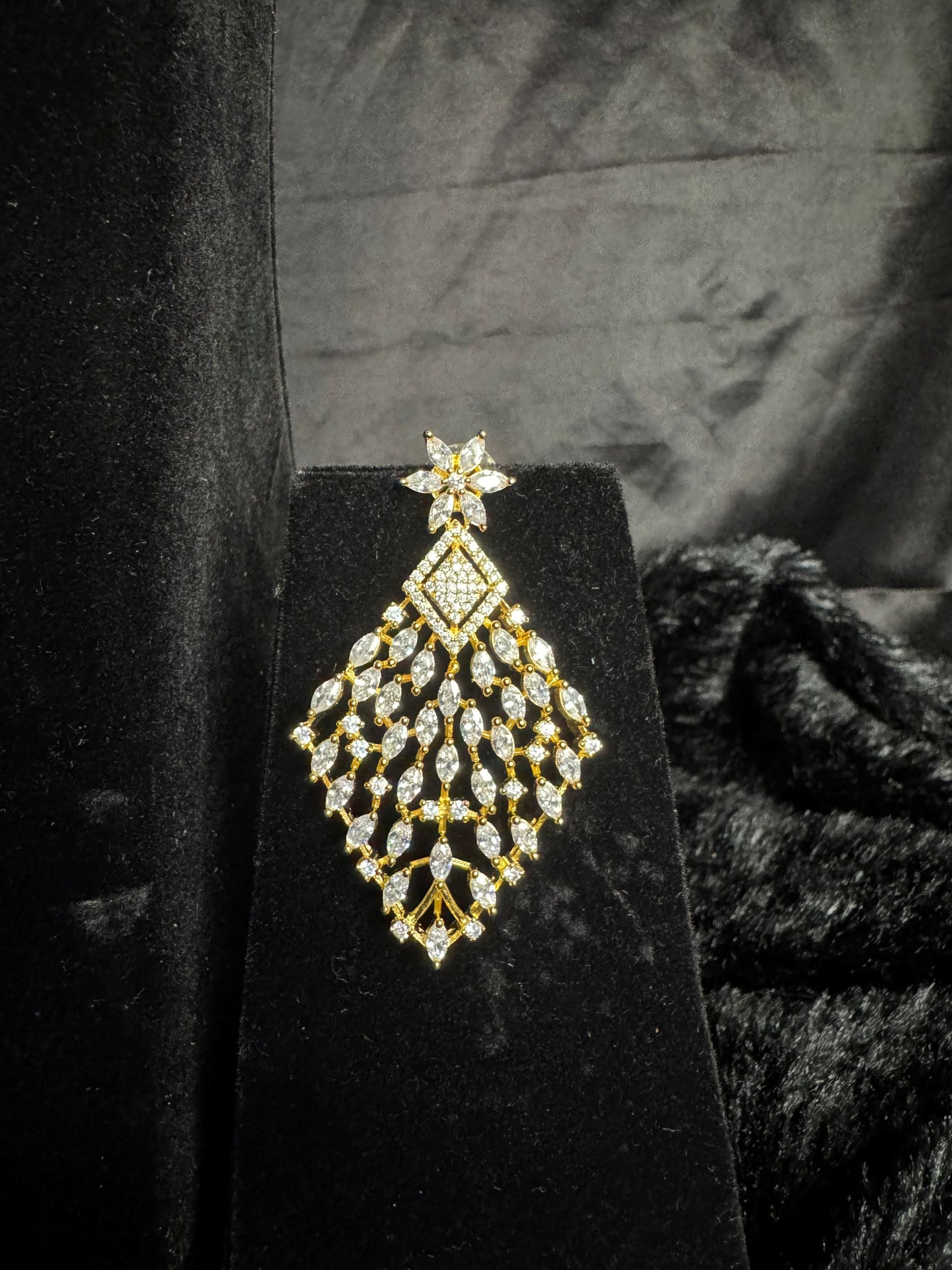 heritage charm gold necklace