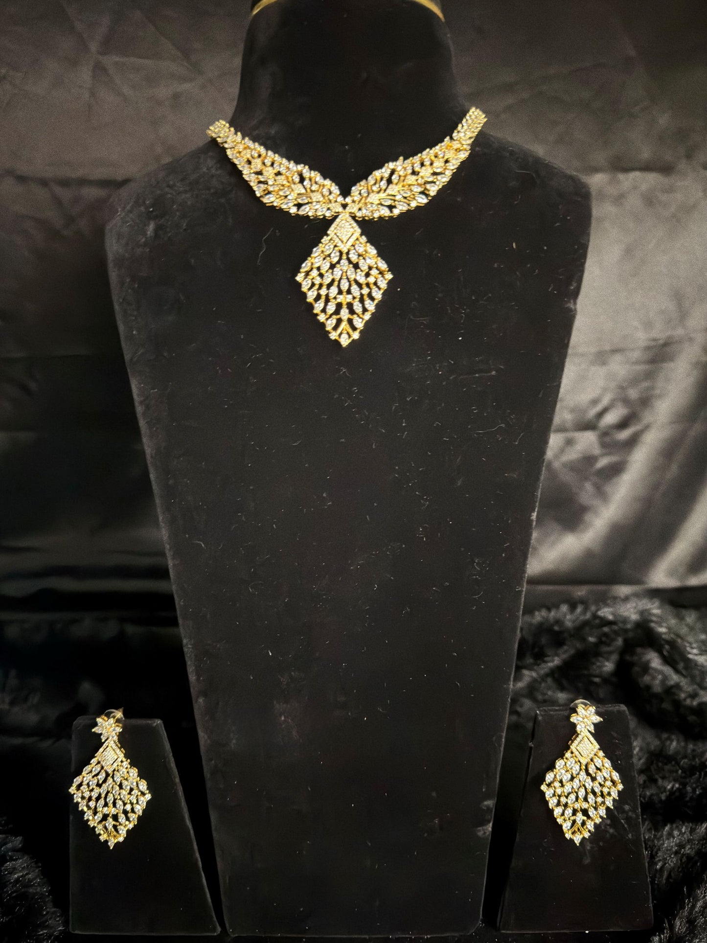 heritage charm gold necklace