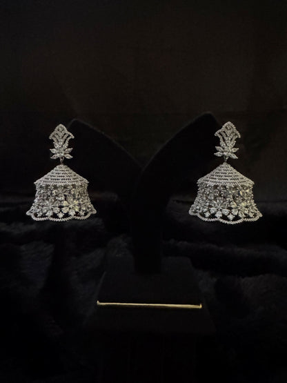 Dazzle Bloom Diamond Earring