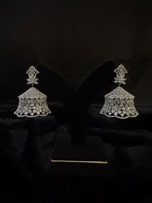 Dazzle Bloom Diamond Earring