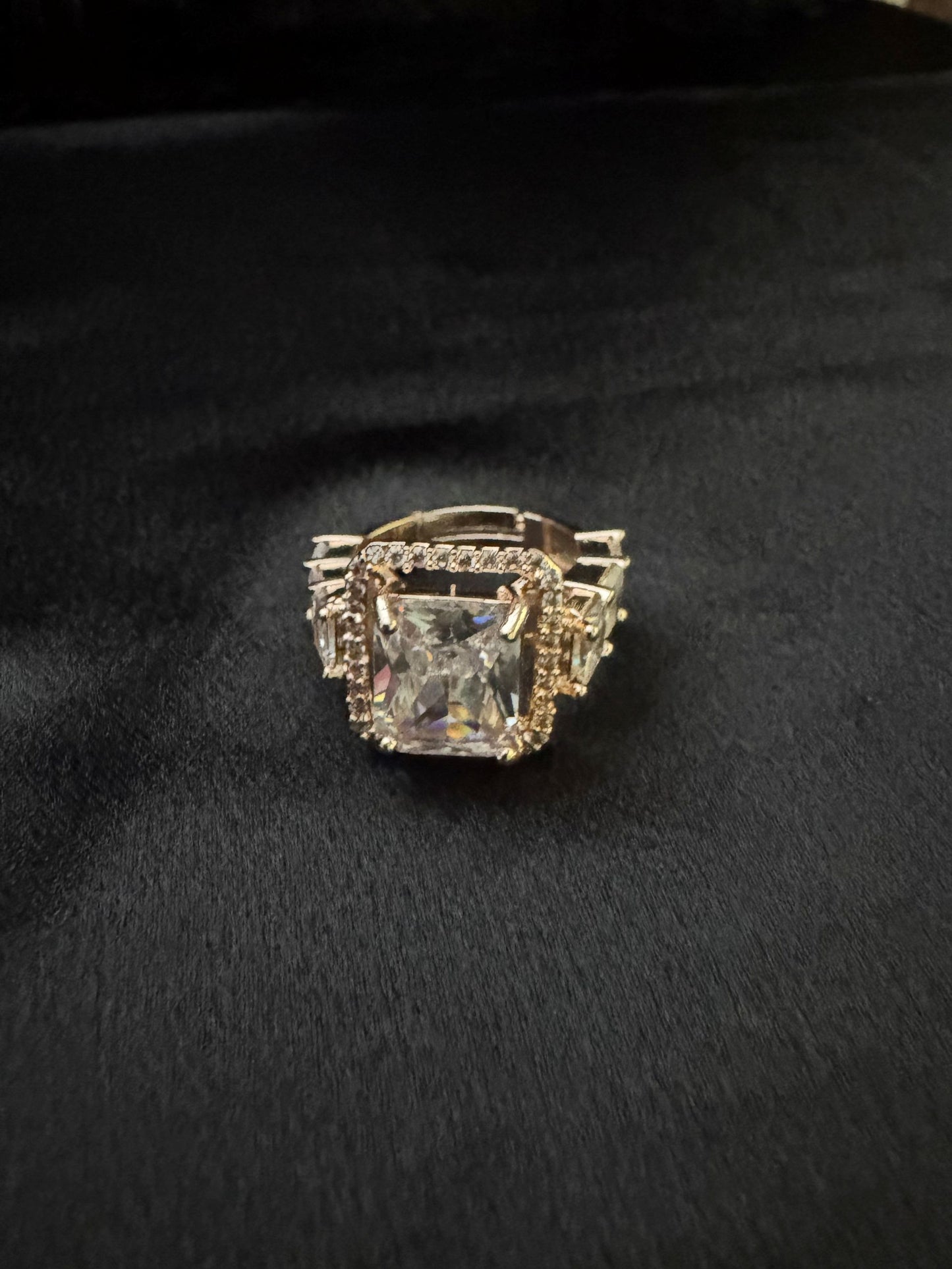 luxe crown ring