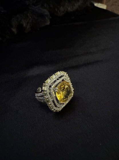 Luxe Petal Stone Band