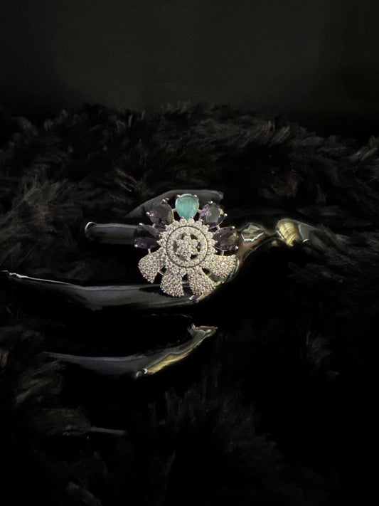 Vintage Gleam Stone Ring