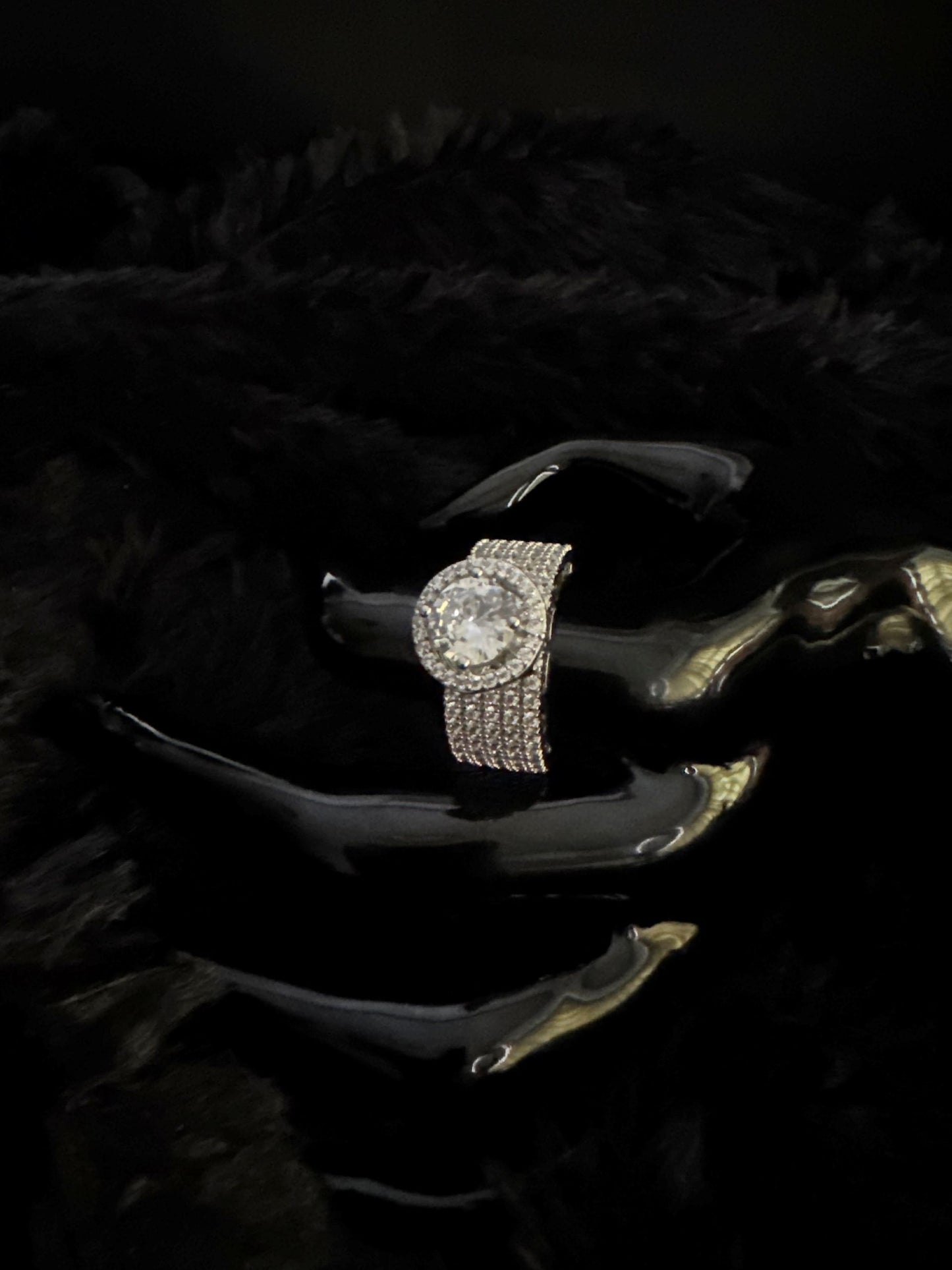 classic spark statement ring