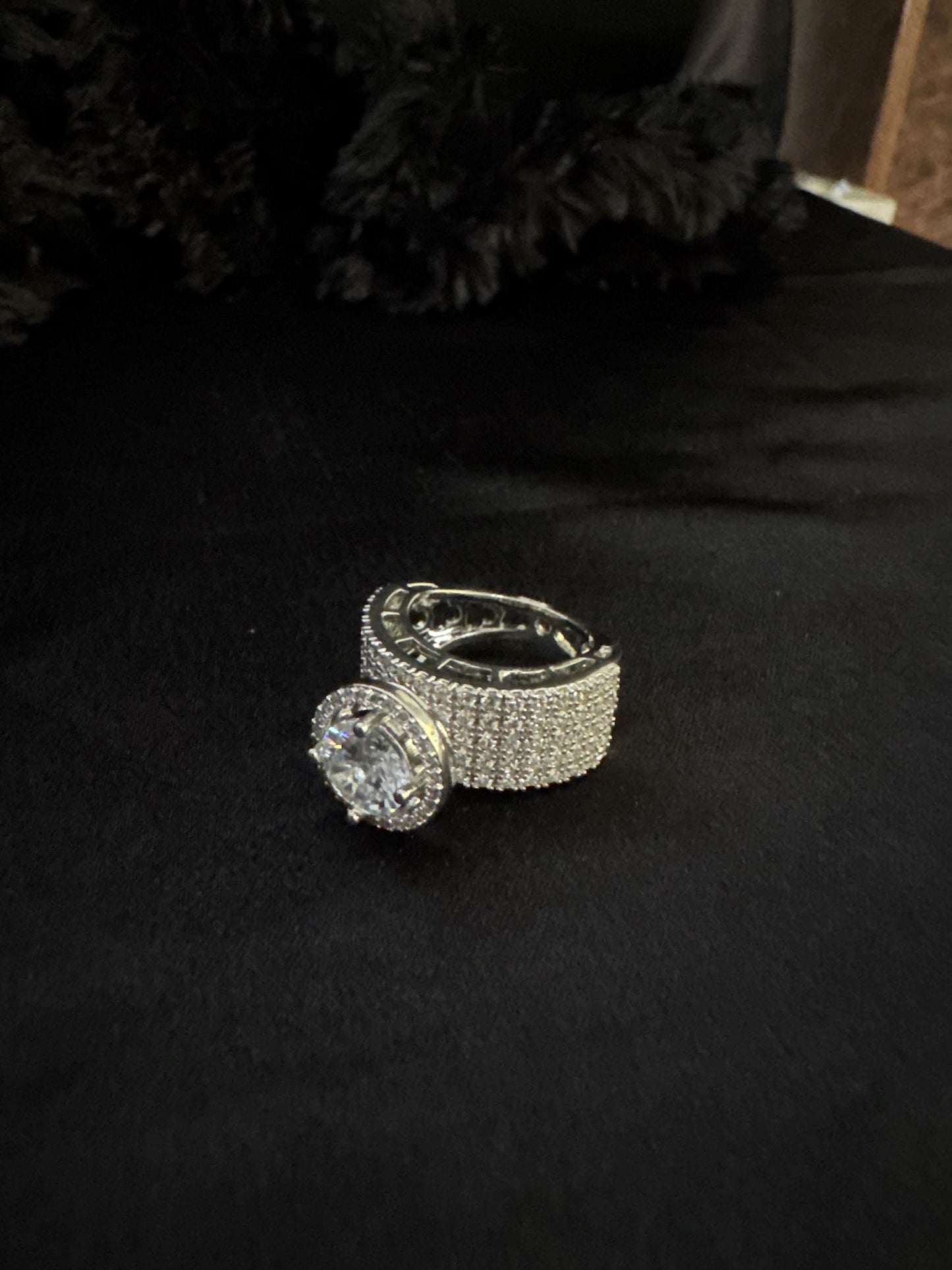 classic spark statement ring