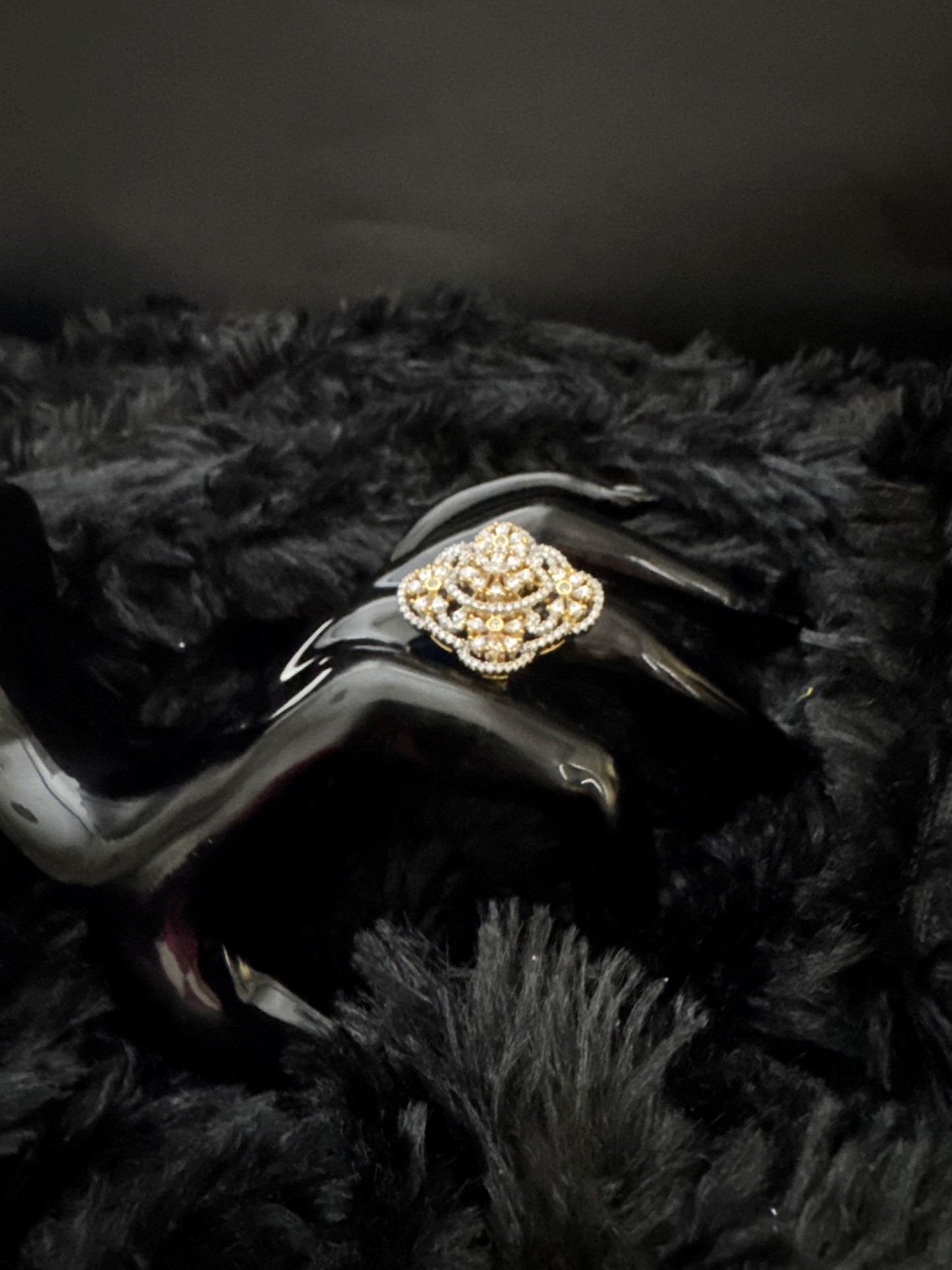 empress shine stone ring