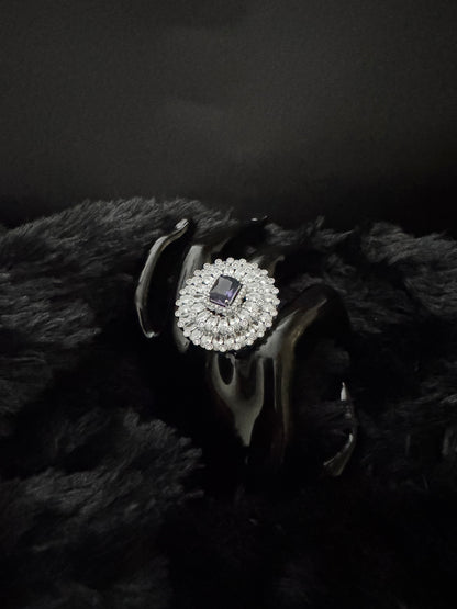 Majestic Halo Luxe Ring