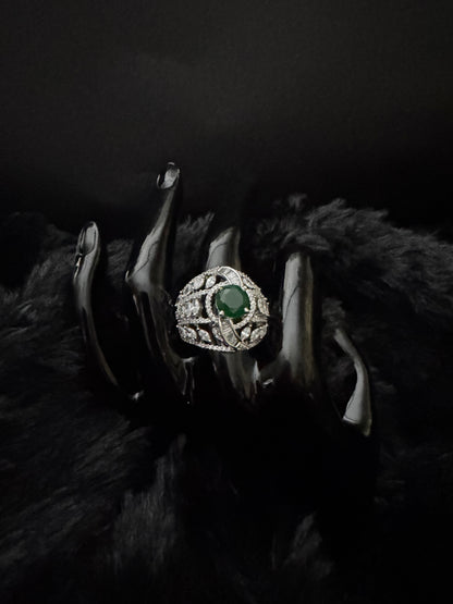 Emerald Glory Regal Ring