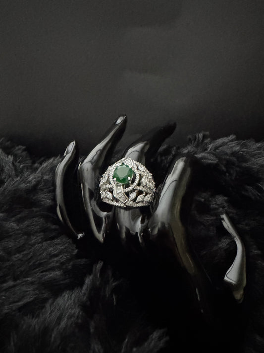 Emerald Glory Regal Ring