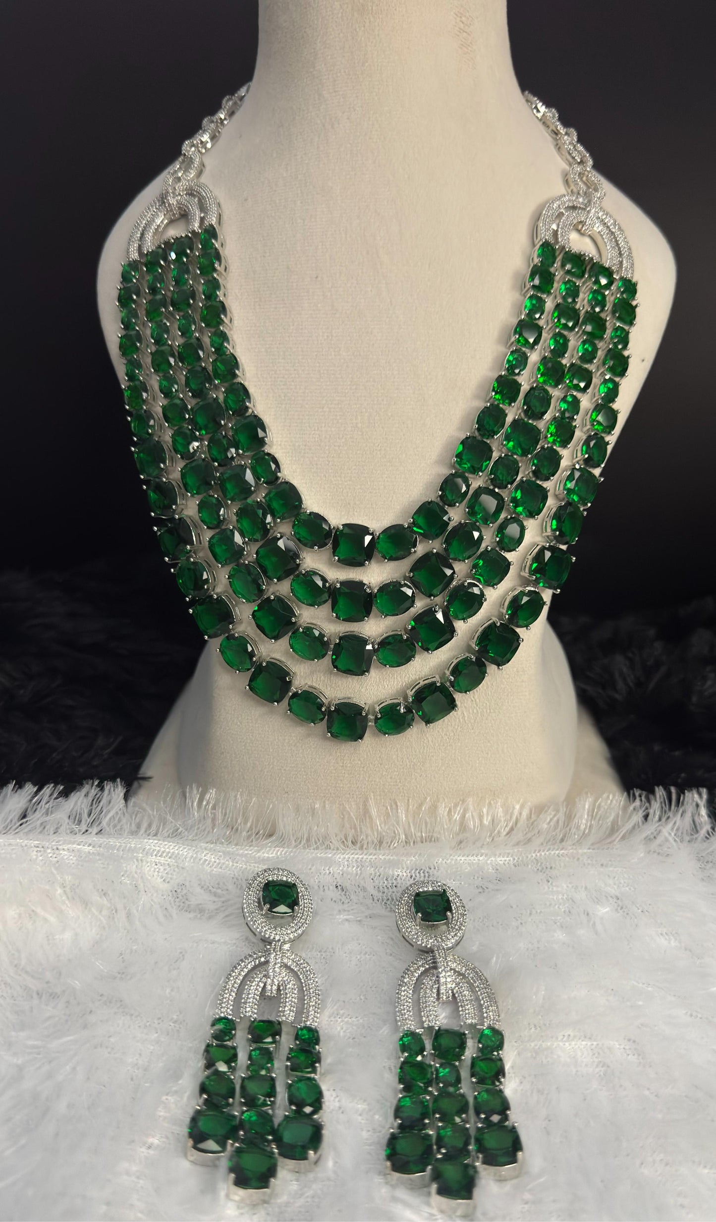 emerald royale cascade necklace set