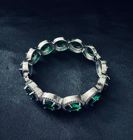 Emerald Heritage Kada Bracelet