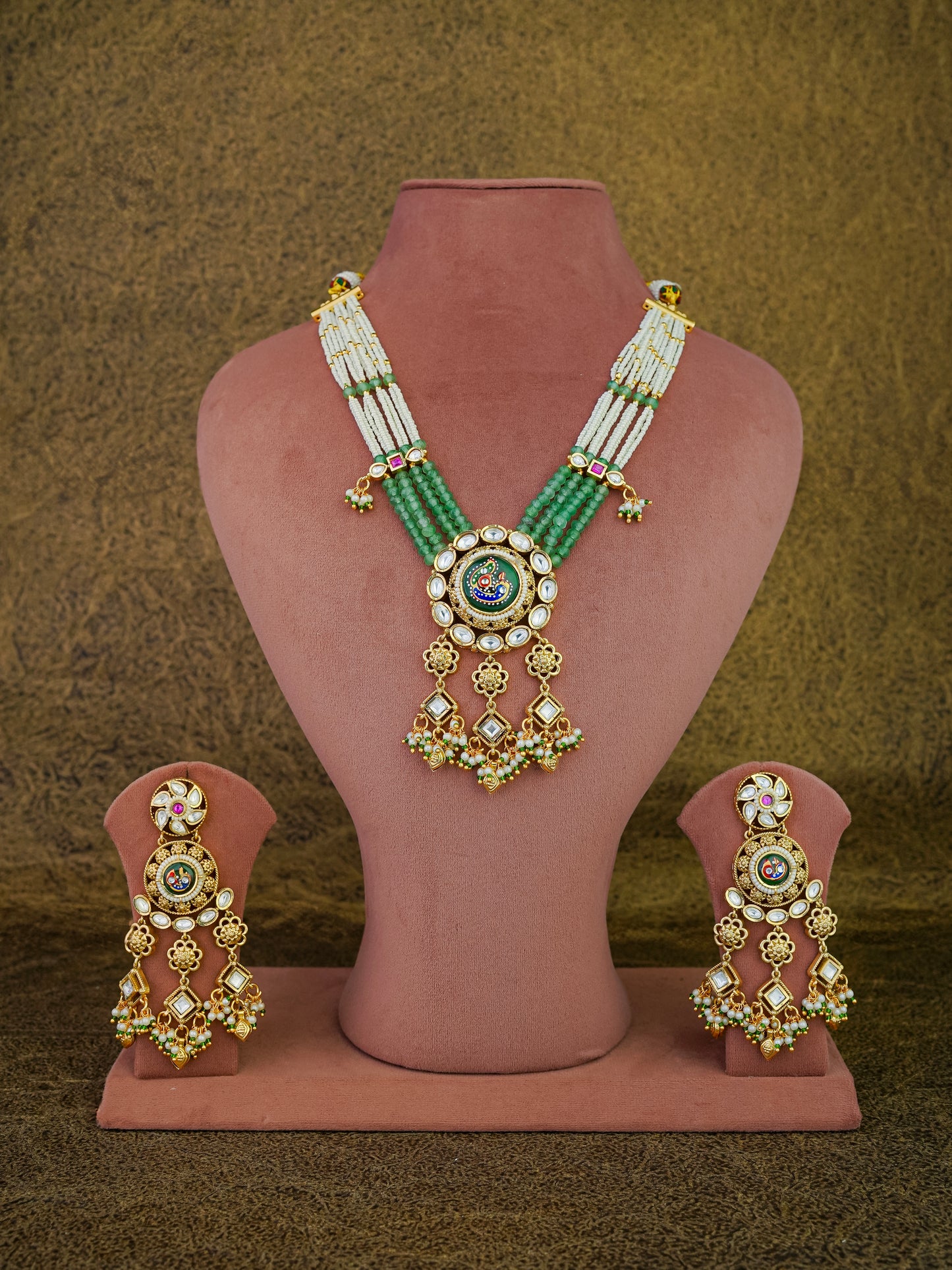 vaidika rangprabha necklace set