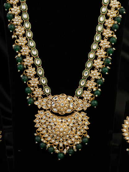 Maharani Smaragda Bridal Ensemble