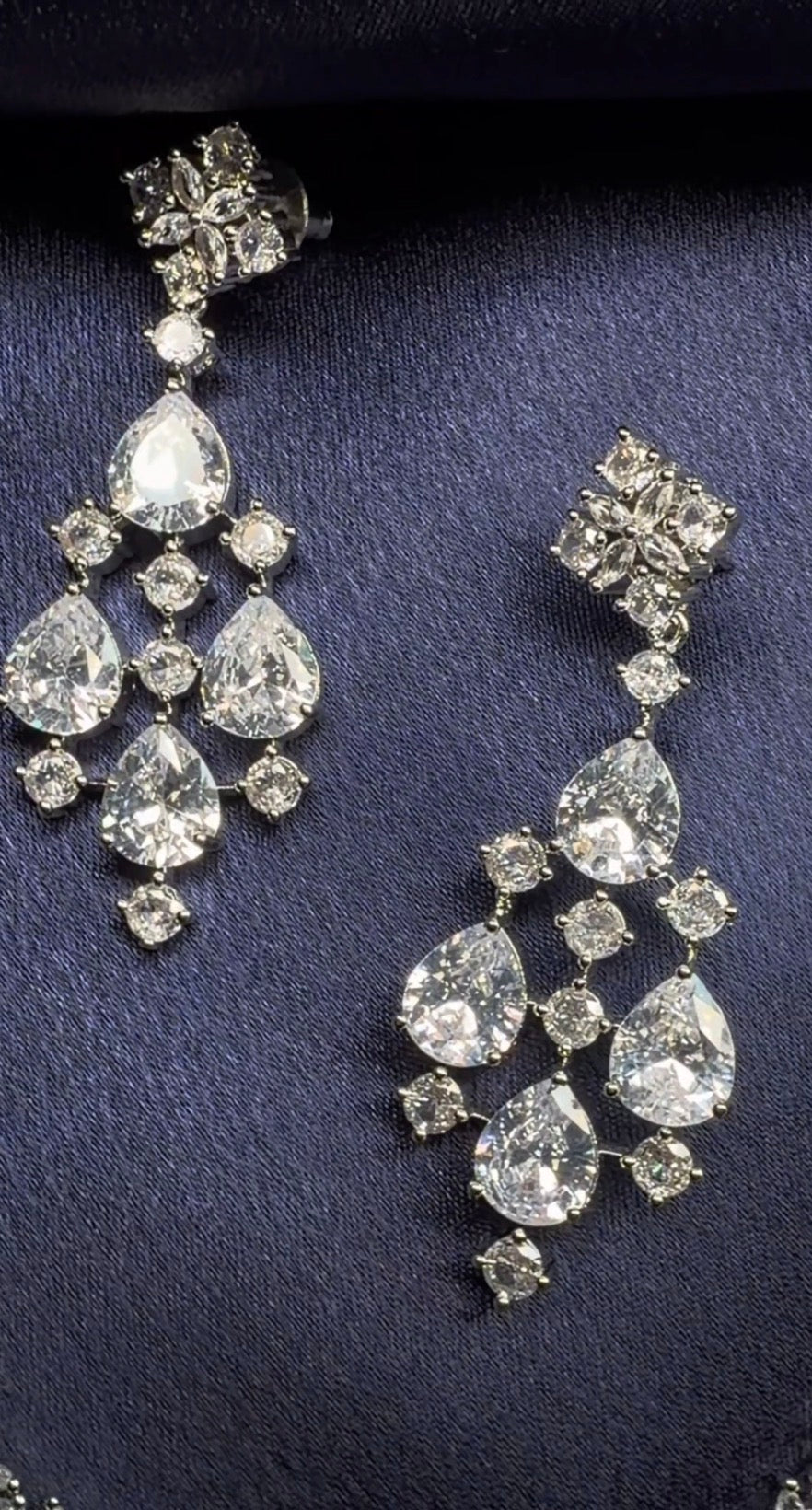 ethereal teardrop crystal necklace set