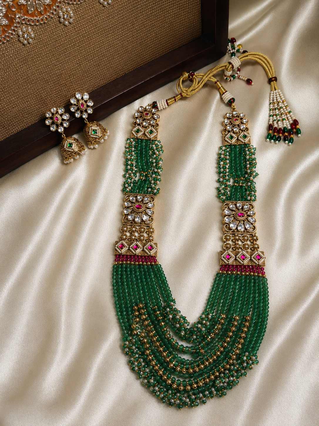 emerald jadau kundan layered necklace set