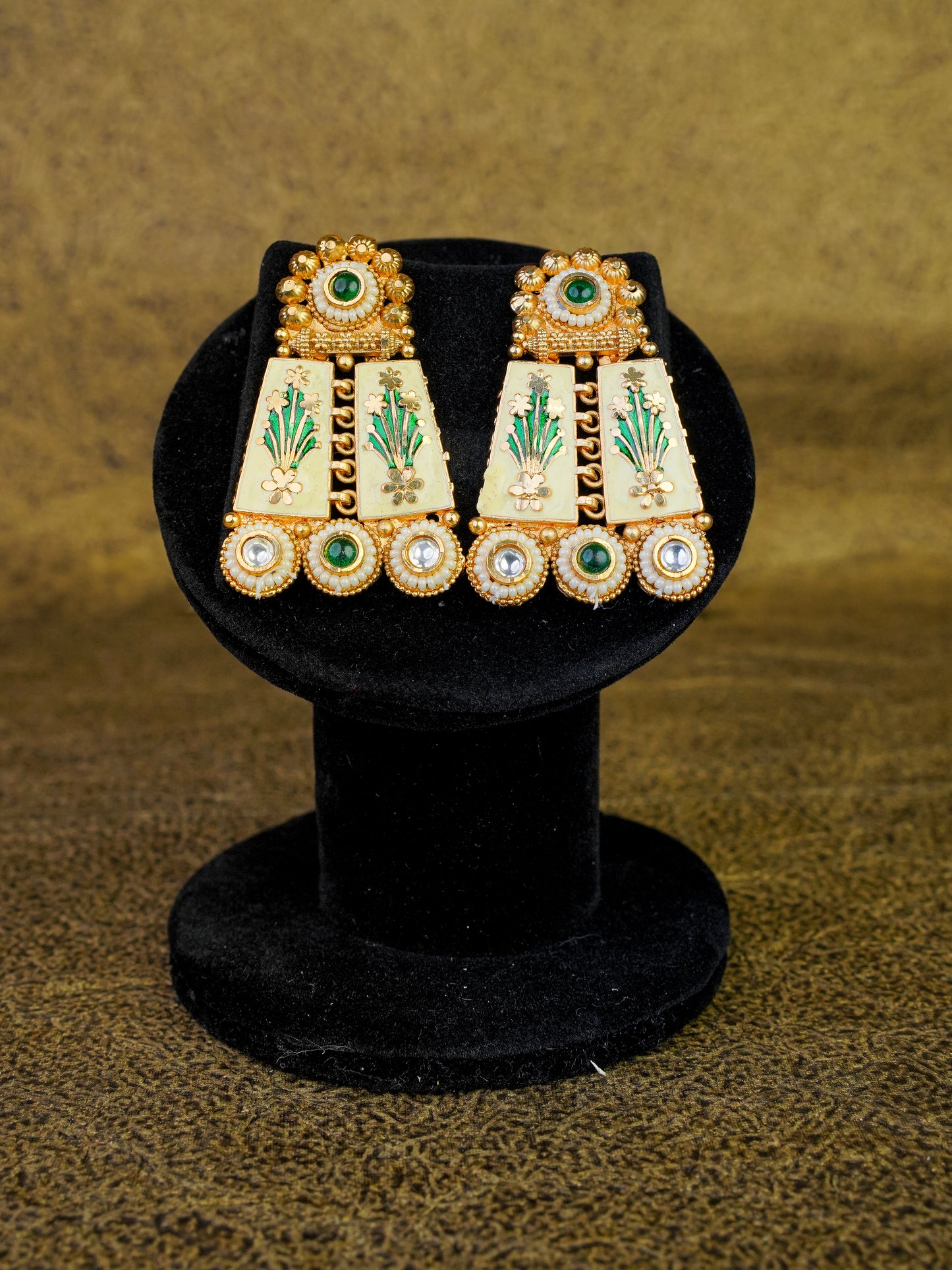 haritima enamel heritage choker set