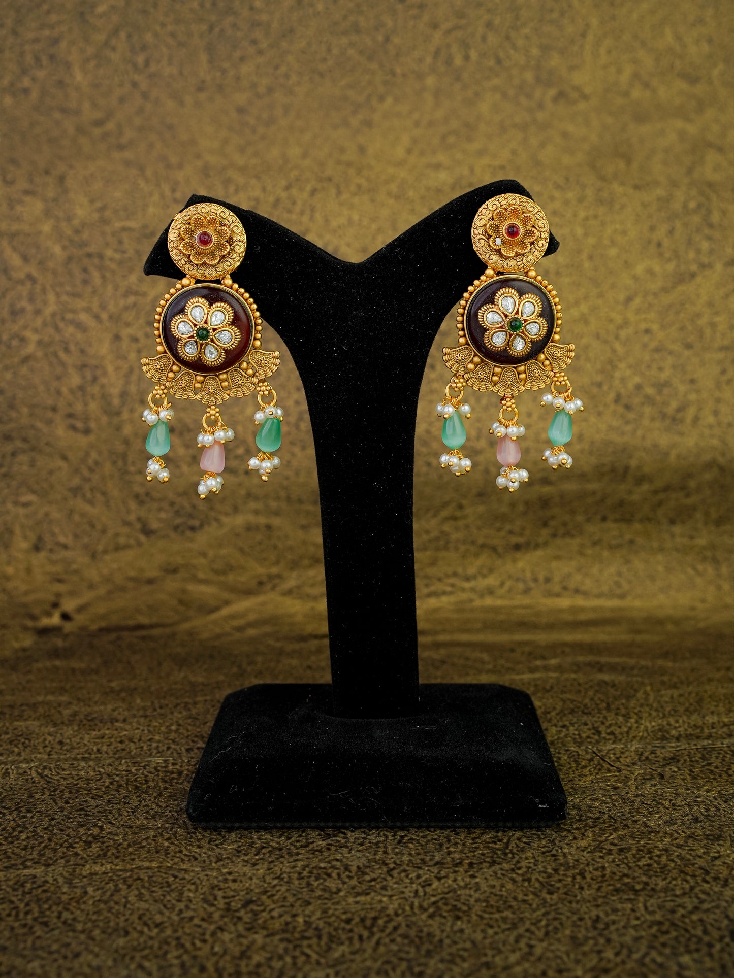 shilpika ratnavalli choker set