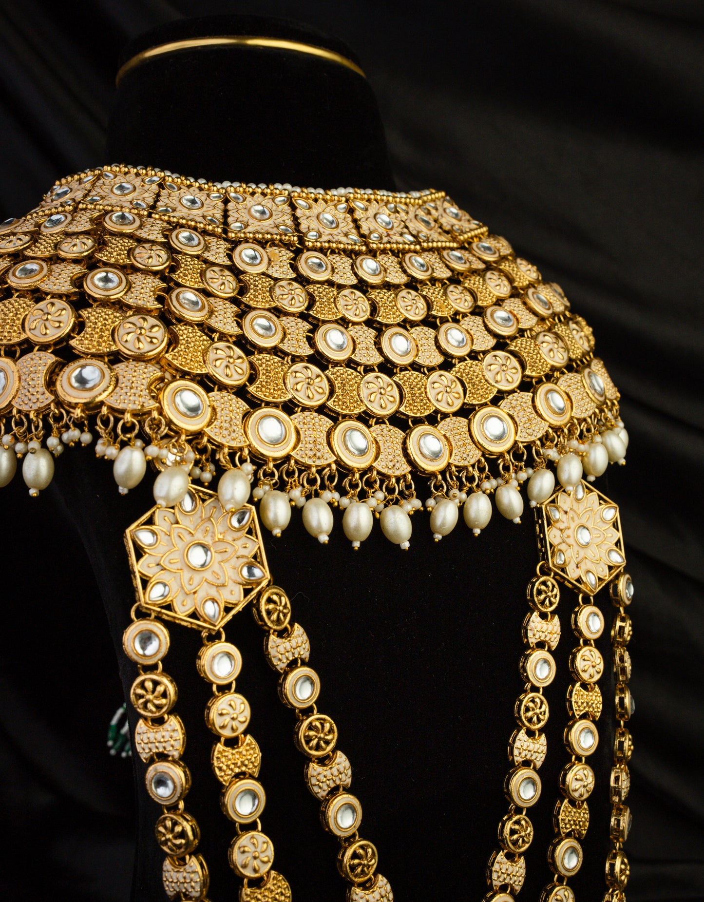 svarnashree rajwada bridal set