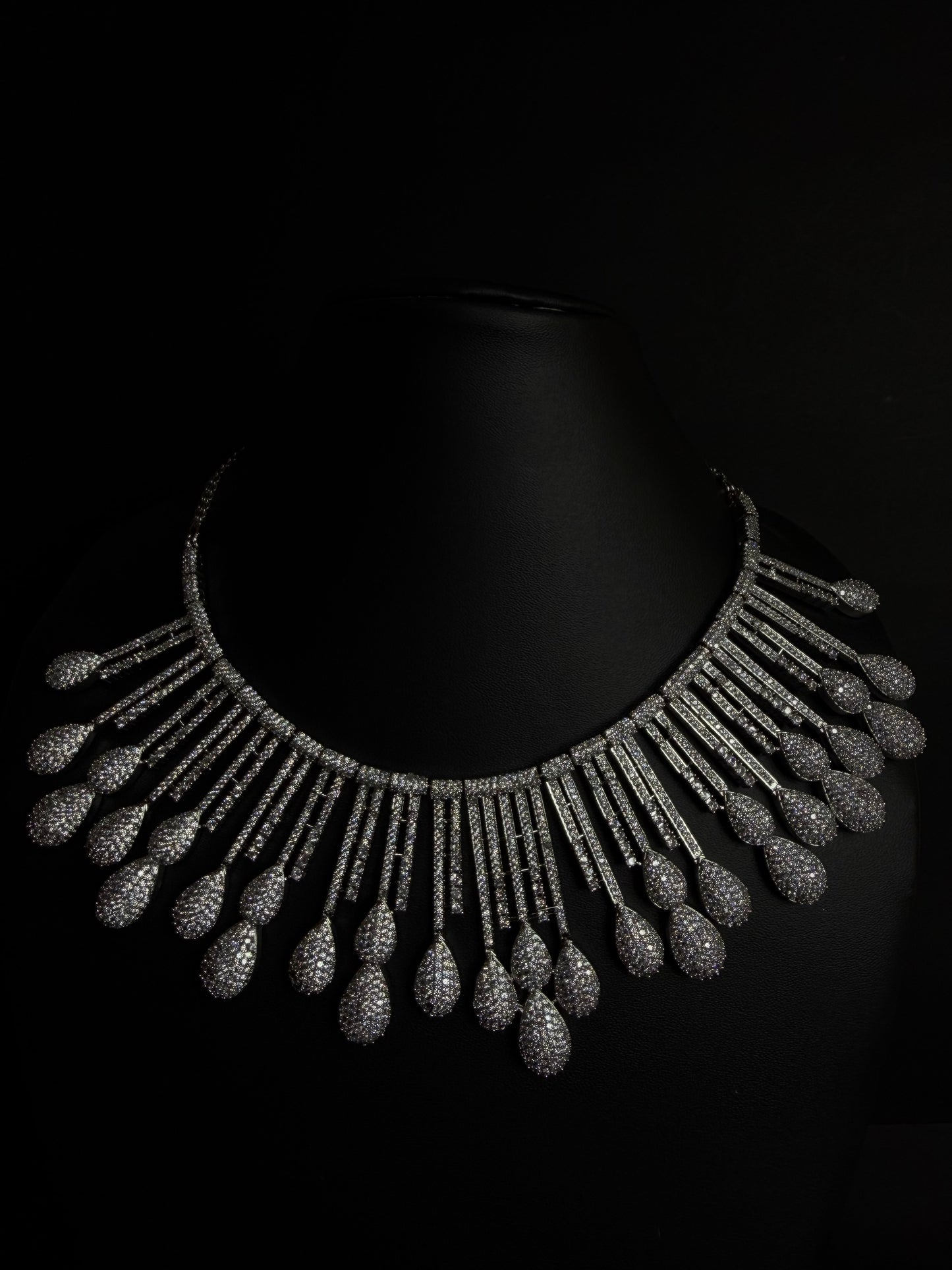 emerald cascade radiance necklace set